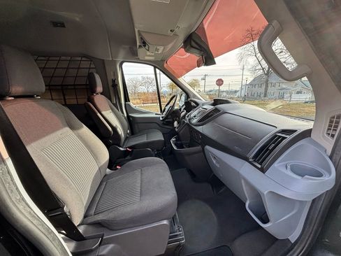 Used 2019 Ford Transit 350 XLT image 28