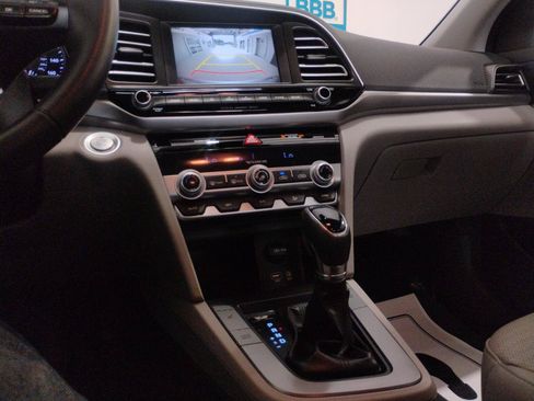 Used 2020 Hyundai Elantra Limited FWD image 63