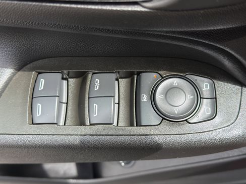 Used 2023 Chevrolet Equinox LT AWD/4WD image 12