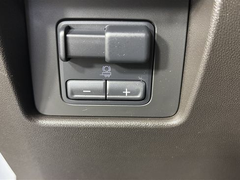 Certified 2024 Chevrolet Colorado LT w/ LT Convenience Package II AWD/4WD image 39