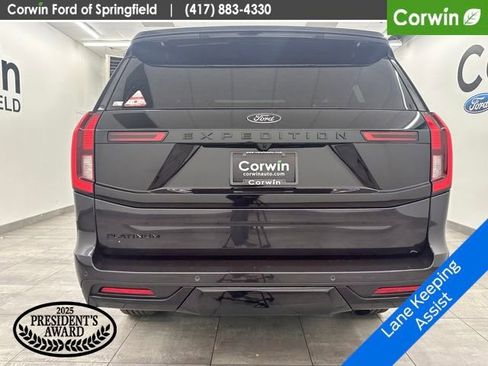 New 2026 Ford Expedition Platinum w/ Stealth Performance Package image 4