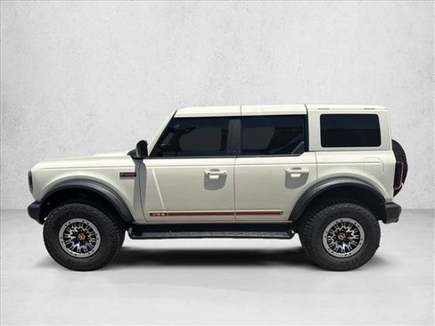 New 2026 Ford Bronco Outer Banks w/ Sasquatch Package AWD/4WD image 3