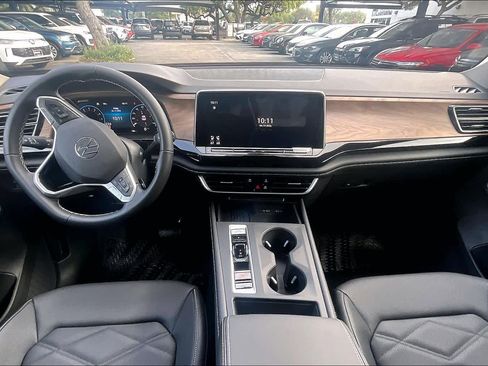 New 2026 Volkswagen Atlas SE FWD image 5