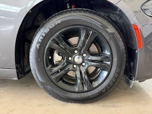 Used 2022 Dodge Charger SXT RWD image 10