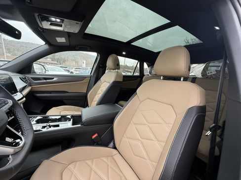 New 2026 Volkswagen Atlas Cross Sport SE image 13