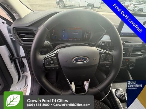 Used 2024 Ford Escape Active image 2
