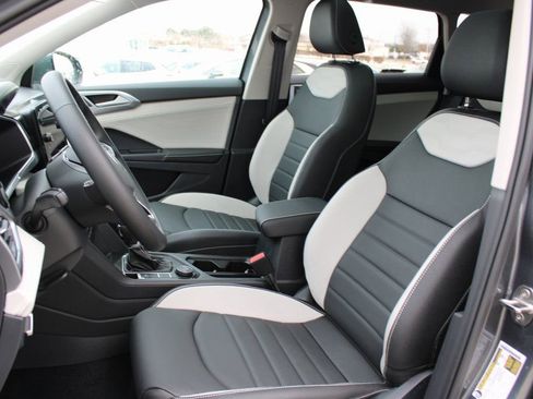 New 2026 Volkswagen Taos SEL AWD/4WD image 7
