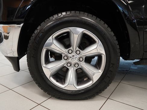 Used 2019 RAM 1500 Limited image 16