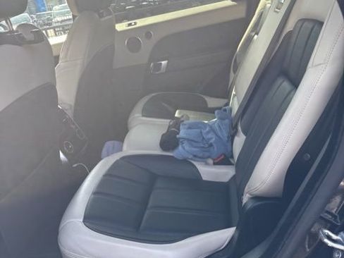 Used 2018 Land Rover Range Rover Sport HSE Dynamic image 7
