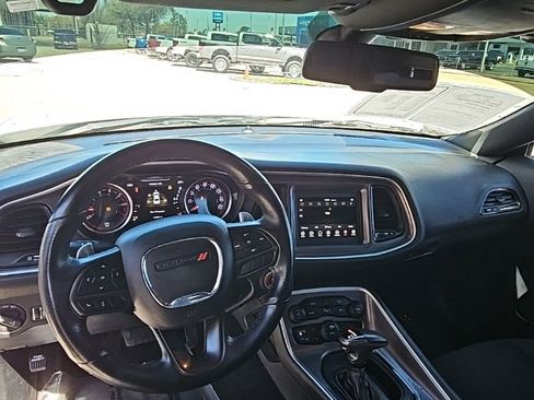 Used 2022 Dodge Challenger GT RWD image 16