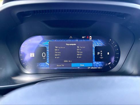 New 2026 Volvo XC40 B5 Ultra w/ Protection Package Premier AWD/4WD image 19