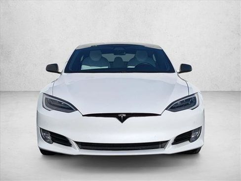 Used 2021 Tesla Model S Long Range Plus image 2
