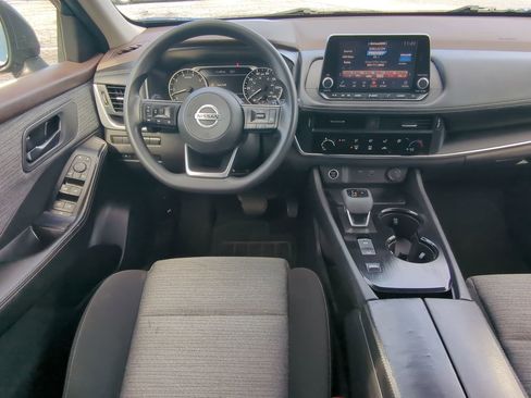 Used 2021 Nissan Rogue S image 14