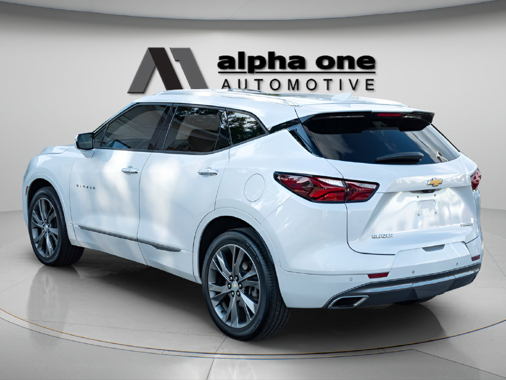 Used 2021 Chevrolet Blazer Premier w/ Driver Confidence II Package FWD image 11