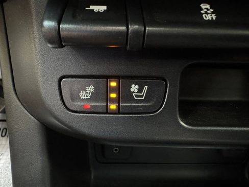Used 2018 GMC Canyon Denali AWD/4WD image 29