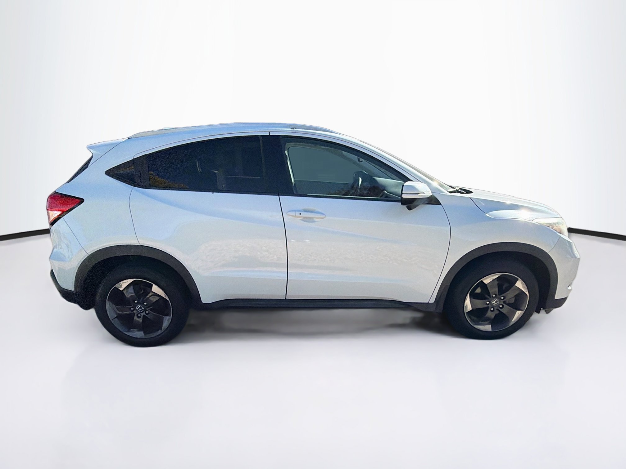Used 2018 Honda HR-V EX-L image 10