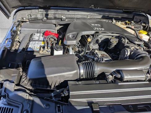 Used 2020 Jeep Wrangler Sport image 22