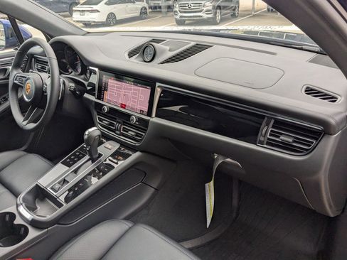 New 2026 Porsche Macan AWD/4WD image 26