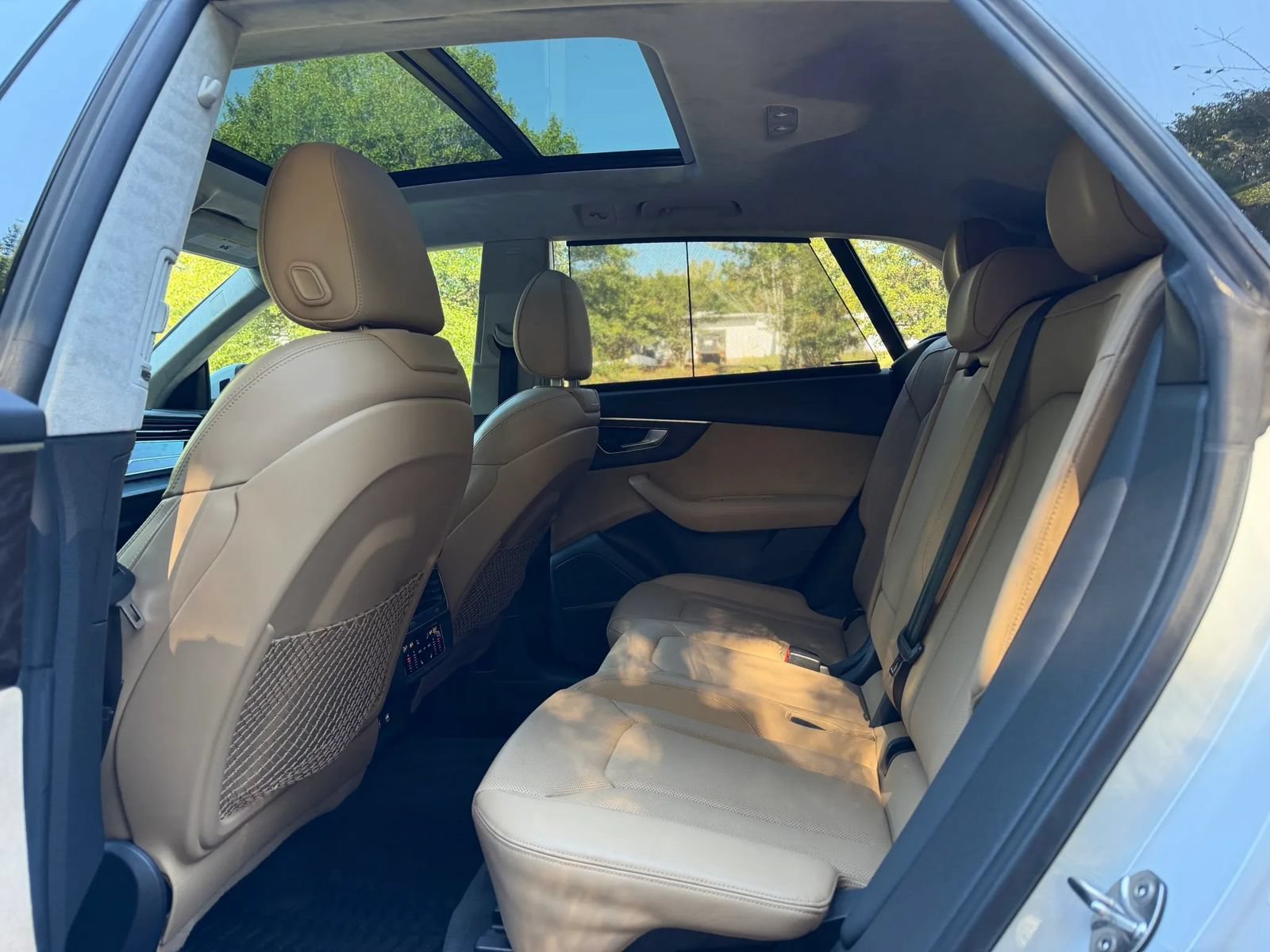 Used 2019 Audi Q8 Prestige AWD/4WD image 11