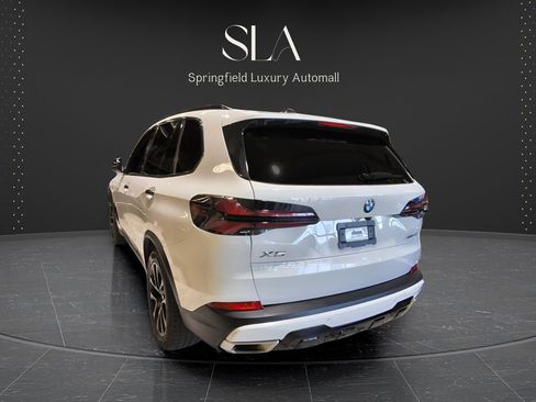 Used 2025 BMW X5 xDrive40i w/ Premium Package AWD/4WD image 5