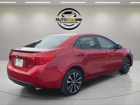 Used 2018 Toyota Corolla SE FWD image 7