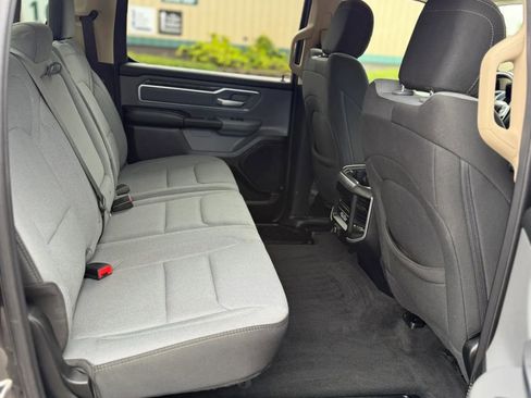 Used 2020 RAM 1500 Big Horn AWD/4WD image 19