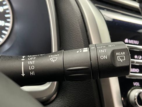 Used 2024 Nissan Murano SV image 44