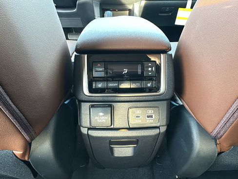 New 2026 Subaru Ascent Touring image 25