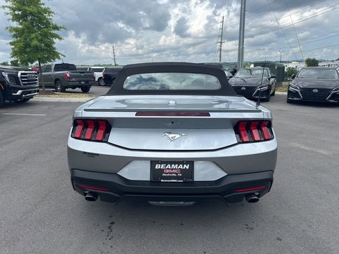 Used 2025 Ford Mustang Premium RWD image 6