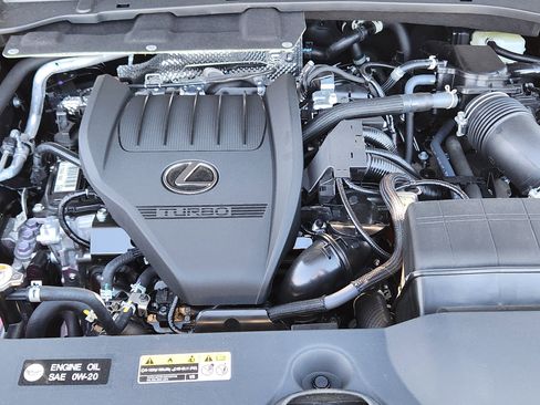 New 2026 Lexus TX 500h AWD image 7