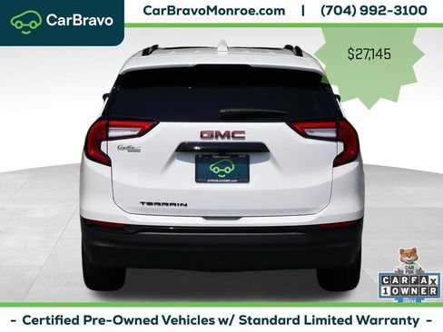Certified 2024 GMC Terrain SLT w/ Infotainment Package II FWD image 5