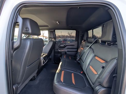 Used 2021 GMC Sierra 1500 AT4 w/ AT4 Premium Package image 11