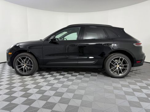 New 2026 Porsche Macan image 2
