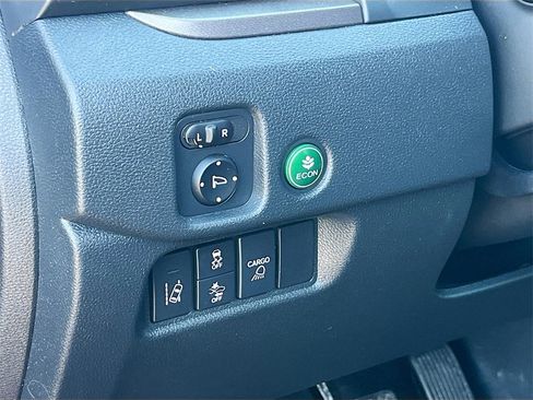 Used 2022 Honda Ridgeline RTL image 10