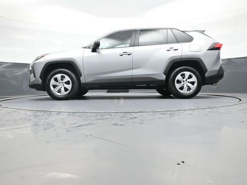 Certified 2025 Toyota RAV4 LE image 32