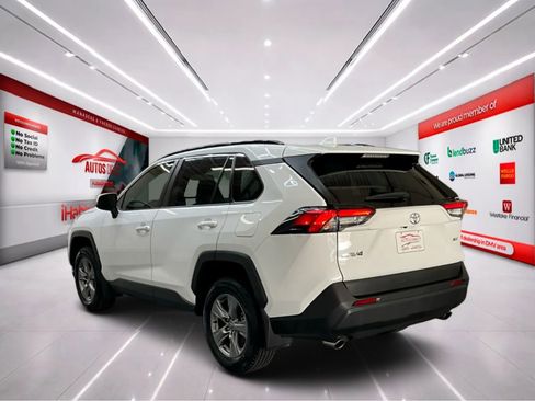 Used 2024 Toyota RAV4 XLE FWD image 6