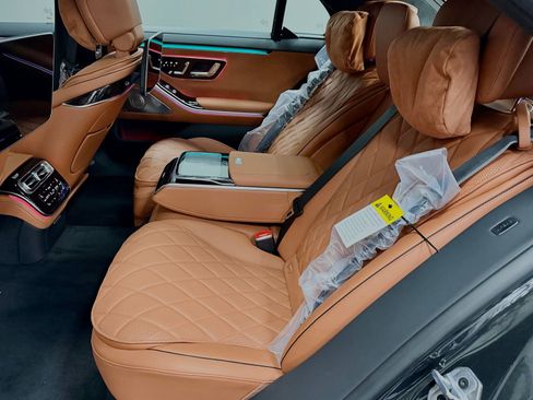 Used 2024 Mercedes-Benz S 580 4MATIC Sedan image 40