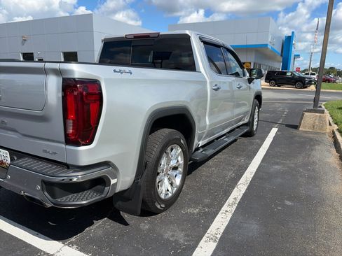 Used 2020 GMC Sierra 1500 SLT w/ SLT Premium Plus Package AWD/4WD image 3