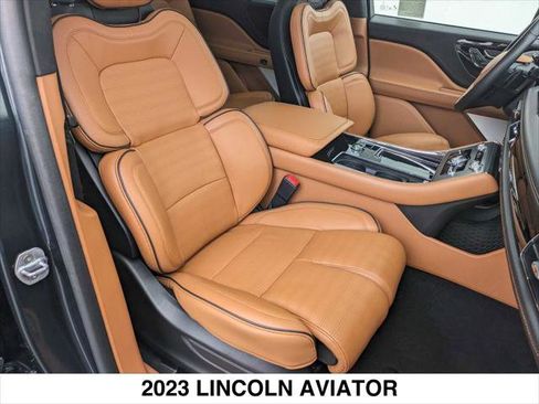 Used 2023 Lincoln Aviator Black Label w/ Dynamic Handling Package AWD/4WD image 34
