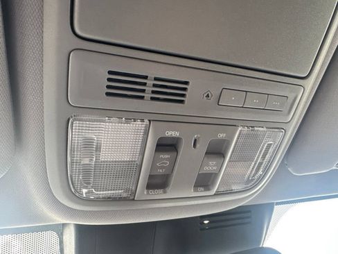 Used 2018 Honda CR-V EX-L image 23