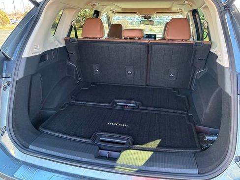New 2026 Nissan Rogue Platinum image 20
