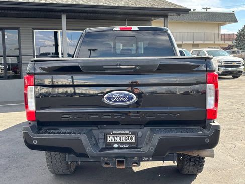 Used 2019 Ford F350 Lariat w/ Lariat Ultimate Package AWD/4WD image 4