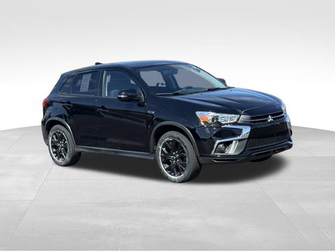 Used 2019 Mitsubishi Outlander Sport ES FWD image 2