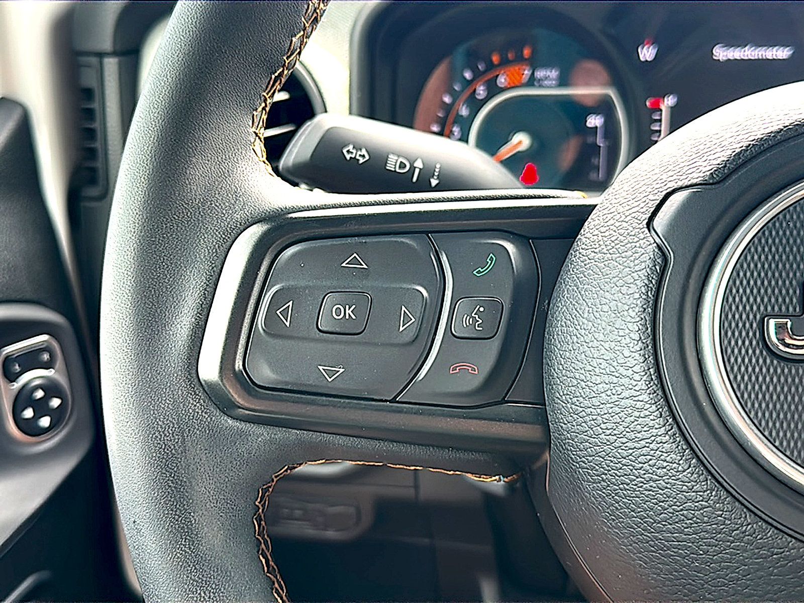 Used 2024 Jeep Wrangler Unlimited Sport AWD/4WD image 29