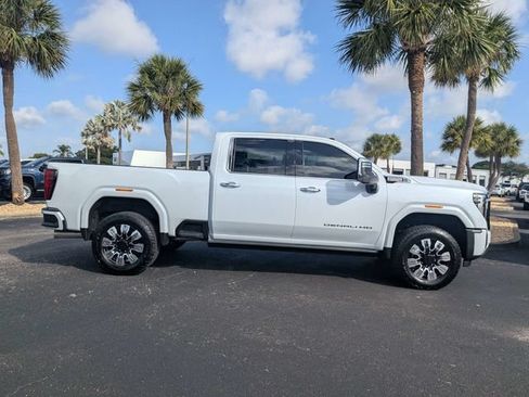 Used 2026 GMC Sierra 2500 Denali w/ Denali Reserve Package AWD/4WD image 3