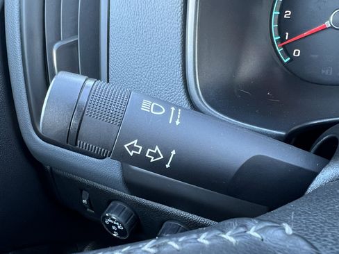 Used 2018 Chevrolet Colorado Z71 image 28