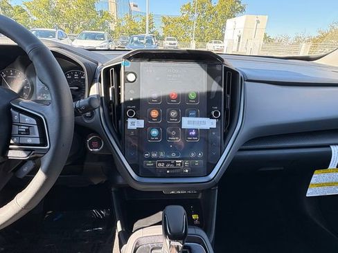 New 2026 Subaru Crosstrek 2.5i Limited w/ Crosstrek Mirror Package AWD/4WD image 12
