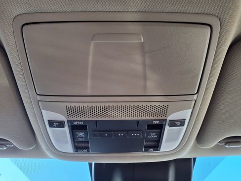 Used 2018 Acura MDX FWD image 26