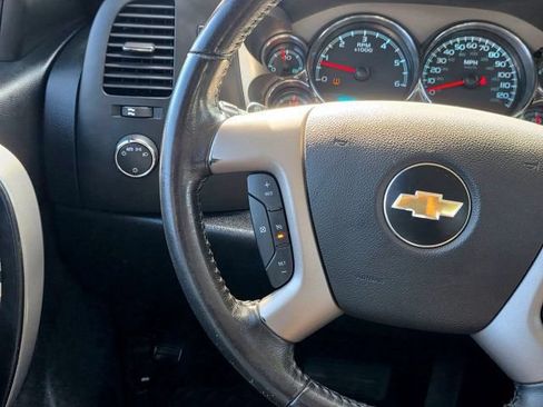 Used 2011 Chevrolet Silverado 1500 LT AWD/4WD image 15