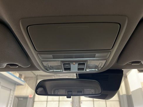 Used 2019 Honda Accord EX image 27